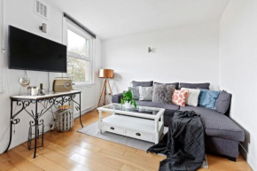 Stylish 2 Bedroom Apartment near Clapham Junction